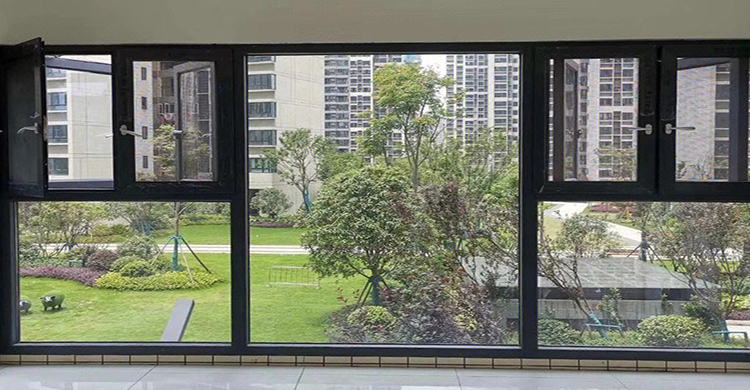 沈陽玻璃幕墻工程中的安全性與耐久性評估：確保建筑質(zhì)量與使用壽命的關(guān)鍵因素